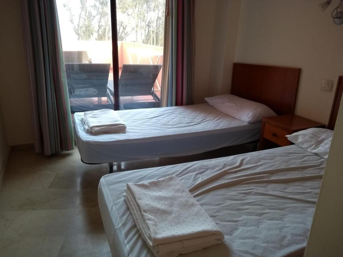 Apartamentos Don Juan Manilva Eksteriør billede